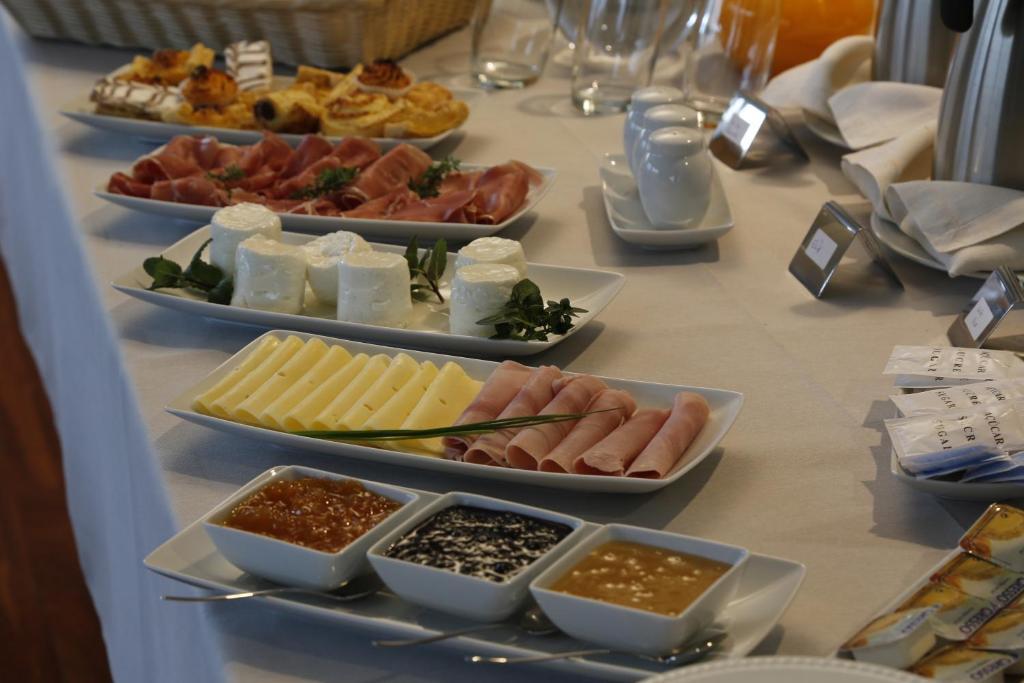 Lbv House Hotel Пиньян Экстерьер фото